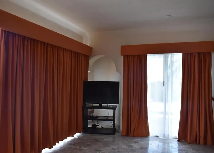 Villablanca Garden 3*