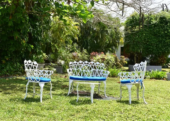 Villablanca Garden Hotel 3*