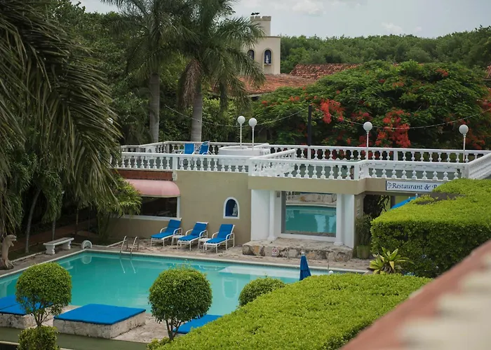 Villablanca Garden Hotel