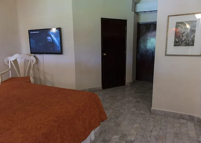 Villablanca Garden Hotel 3*