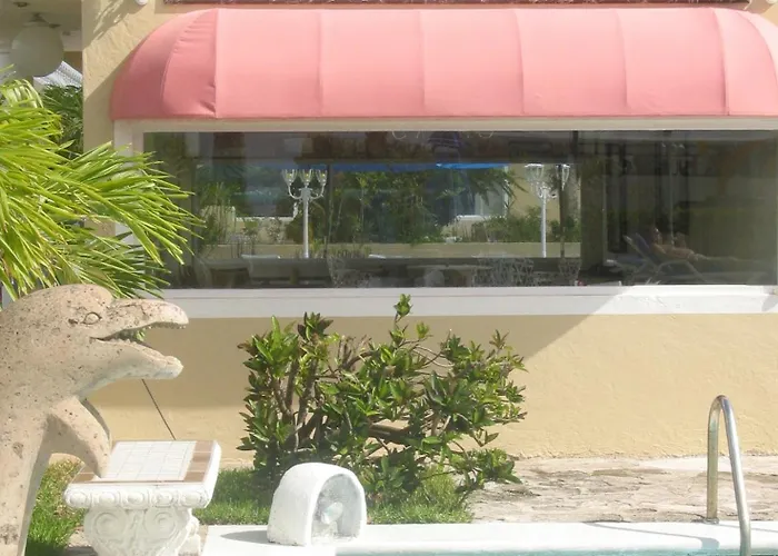 Villablanca Garden Hotel 3*