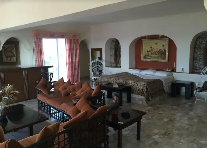 Villablanca Garden Hotel